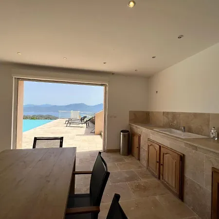 Du Poggio Vue Imprenable Sur La Mer Portigliolo